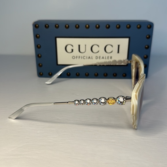 New -Gucci Silver ivory Crystal Cat Eye RunwayGg0641 Su… - Picture 5 of 15